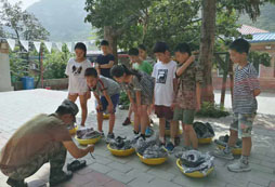 寧夏青少年軍事夏令營(yíng)引導(dǎo)孩子和家長(zhǎng)多交流