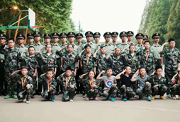 孩子們參加南京弘星軍事夏令營好嗎？