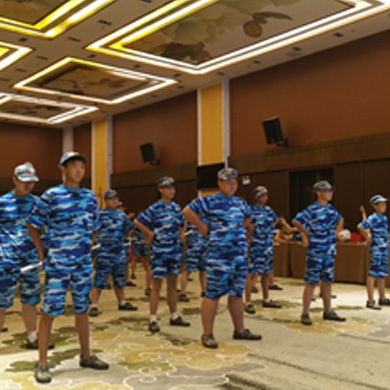 讓孩子參加軍事特訓(xùn)可以培養(yǎng)他的哪些方面