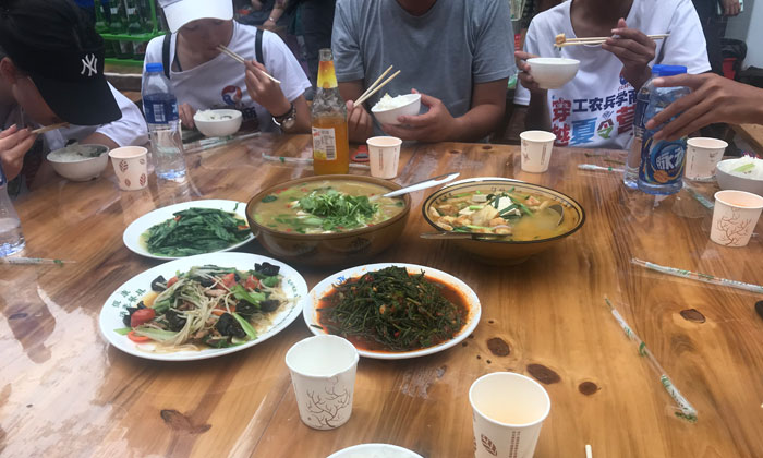 香噴噴的飯菜