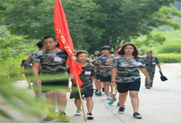 千秋業(yè)教育給予青少年到社會(huì)實(shí)踐體驗(yàn)的機(jī)會(huì)