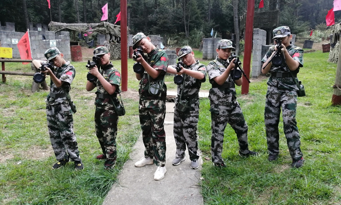 全軍出擊