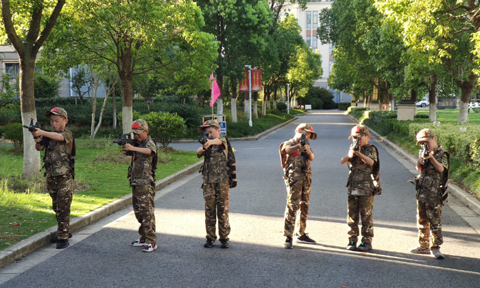 志行趣學(xué)軍事夏令營