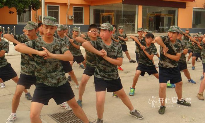 河南軍事夏令營(yíng)
