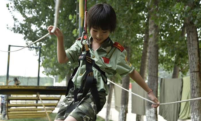 新疆軍事夏令營