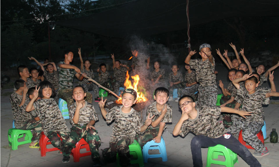 天山小戰(zhàn)士軍事夏令營哪里好