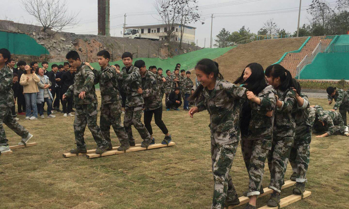 上饒八一軍事夏令營安全保障