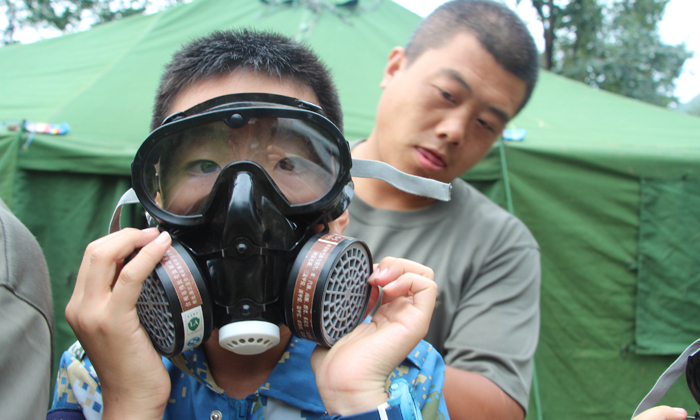 勇者軍事夏令營(yíng)