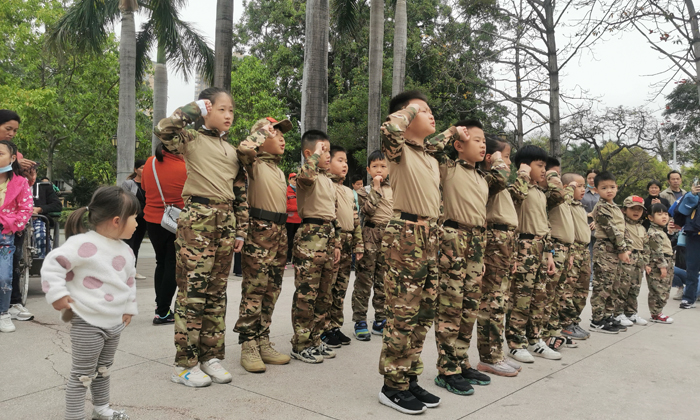 戎征夏訓(xùn)軍事夏令營(yíng)