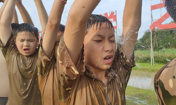 安徽搏燃少年軍事夏令營(yíng)