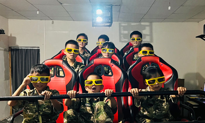 小戰(zhàn)神特訓(xùn)軍事夏令營(yíng)