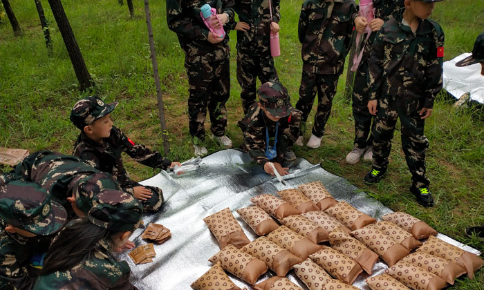 山西沖鋒號(hào)軍事夏令營(yíng)