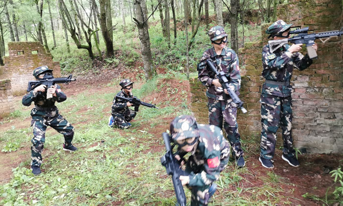 云南征服者軍事特訓(xùn)營安全保障