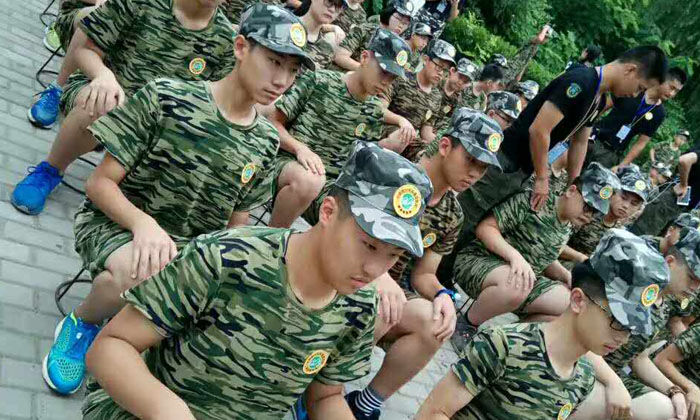 青少年特種兵軍事訓(xùn)練營(yíng)