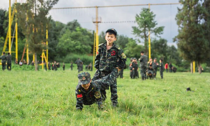 云南滇南豹軍事特訓(xùn)營