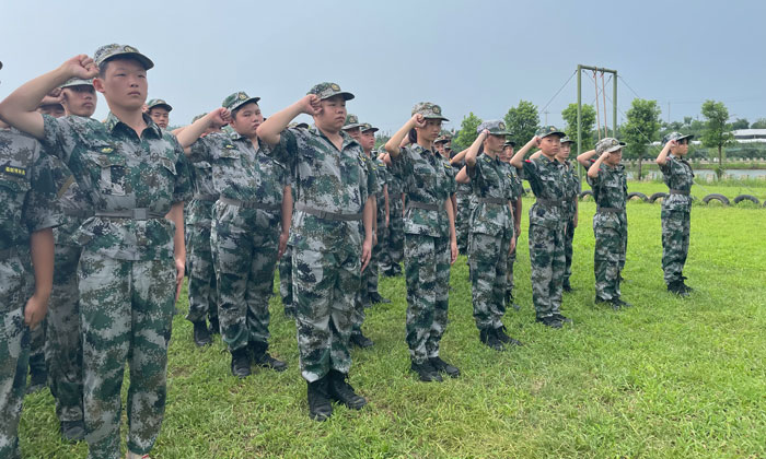 礪劍軍事夏令營(yíng)
