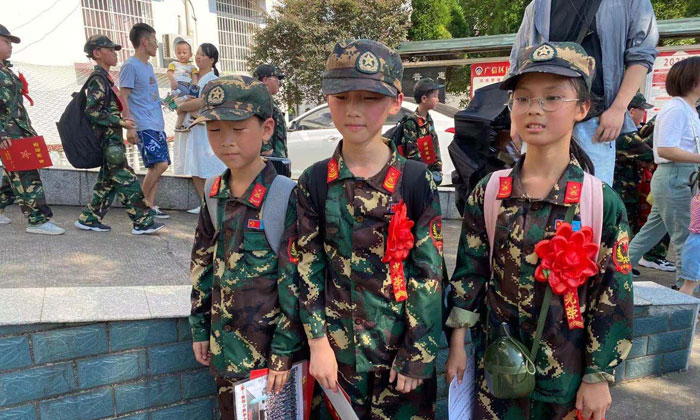 上饒八一軍事夏令營(yíng)
