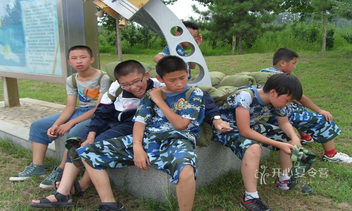 青少年軍事夏令營