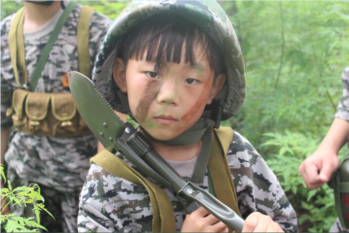 北京八一軍事夏令營(yíng)..jpg