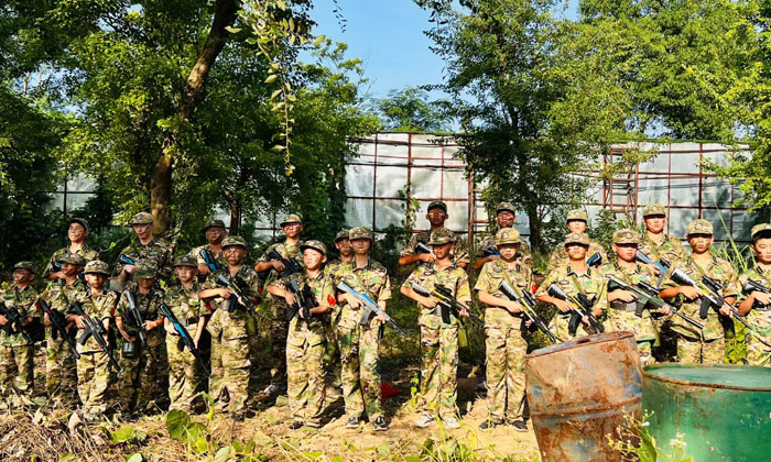 小戰(zhàn)神特訓(xùn)軍事夏令營收獲