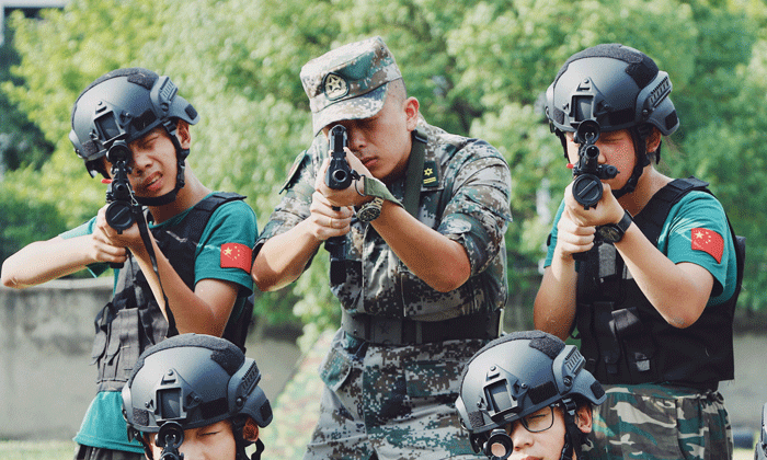 聚冠教育軍事夏令營