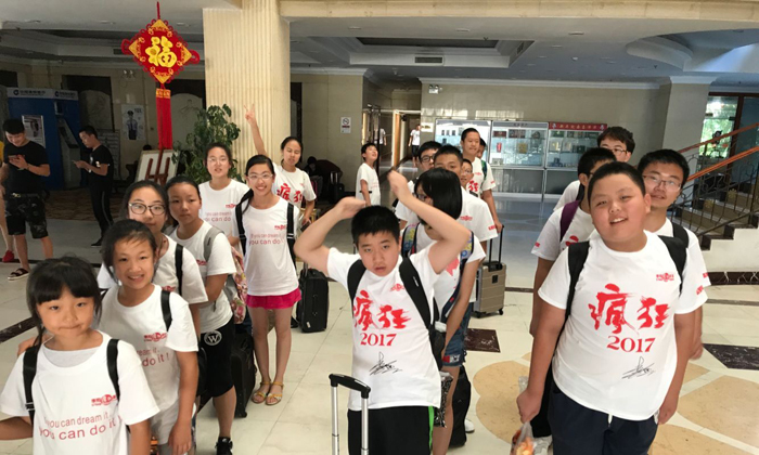 李陽瘋狂英語暑期夏令營