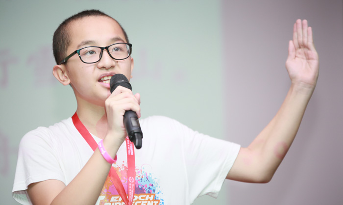 口才夏令營教會(huì)您的孩子如何學(xué)會(huì)說話