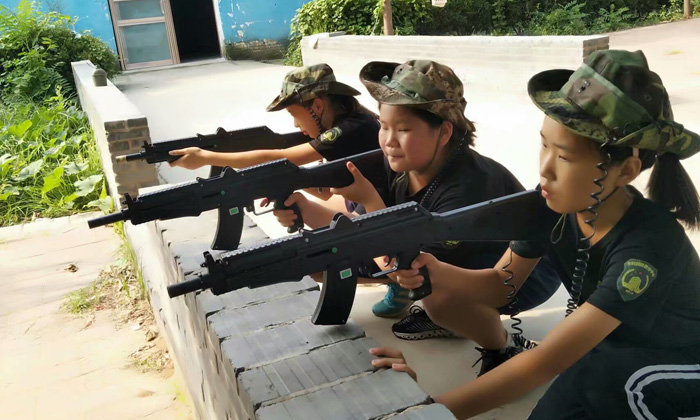 河南軍事夏令營(yíng)