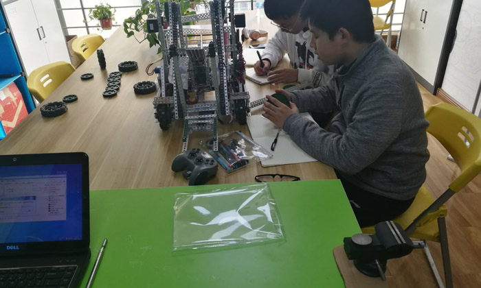 8-16歲的孩子參加蓬萊機器人夏令營有什么好處？.jpg