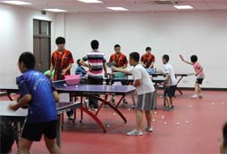 北京地區(qū)乒乓球夏令營課程與費(fèi)用匯總