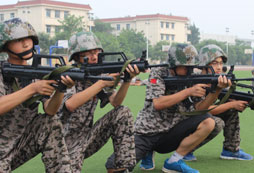 普洱軍事夏令營讓孩子更加勇敢堅強