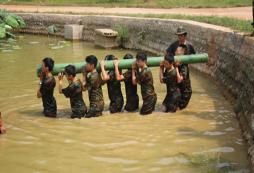 如何選擇青島初中生軍事拓展夏令營？