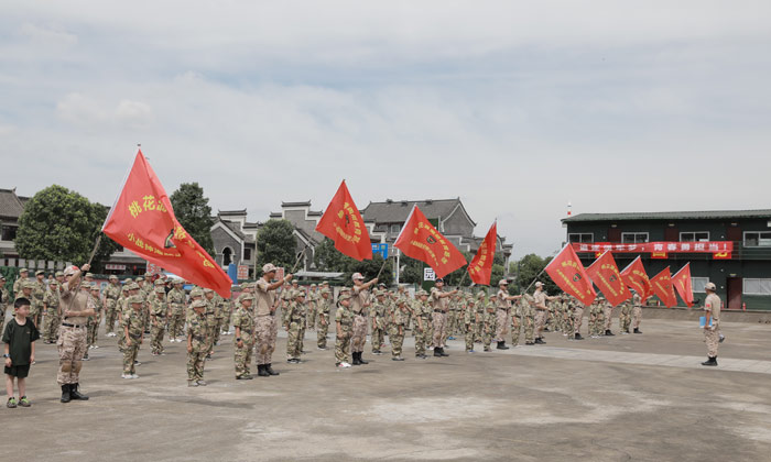 小戰(zhàn)神特訓(xùn)軍事夏令營(yíng)十大特色