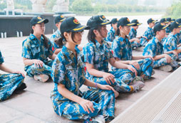 青島比較好的正規(guī)的夏令營推薦？