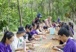 假期青島市小學(xué)夏令營帶你體驗英式教育