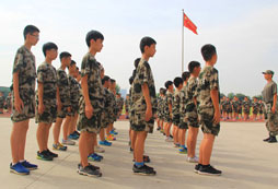 想給青少年報名可以吃苦磨煉的有什么推薦？