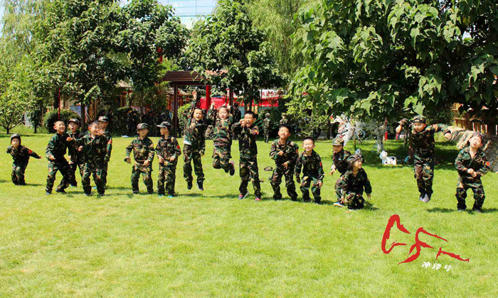 青少年軍事夏令營哪家機構(gòu)專業(yè)