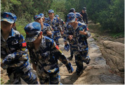 參加軍事夏令營可以讓青少年變得更加獨立
