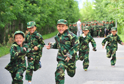 軍事夏令營提高青少年安全意識！