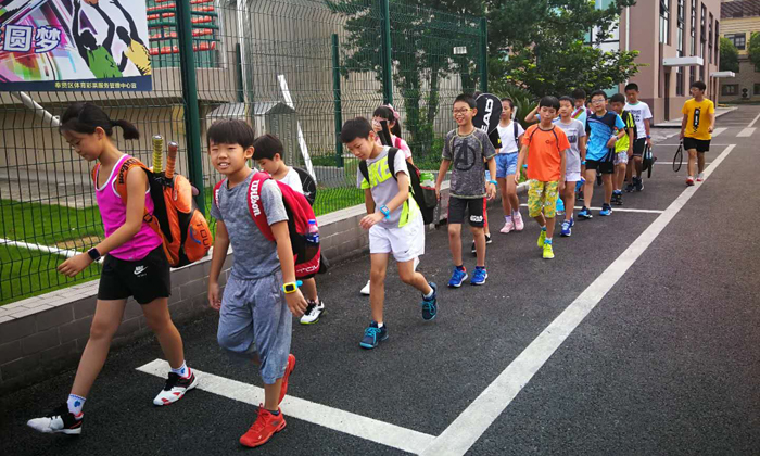國內(nèi)有哪些暑假青少年夏令營