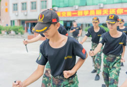 孩子在泉州軍訓夏令營能夠有哪些收獲