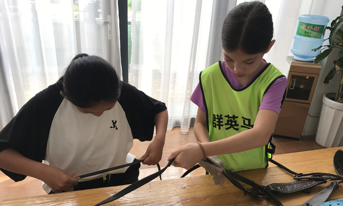 擦馬具