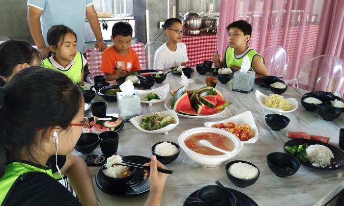 群英馬術(shù)夏令營美味的午餐