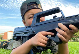 圓孩子軍人夢就來戎拓軍事夏令營！