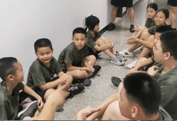 戎征軍事夏令營給孩子受益終生的體驗