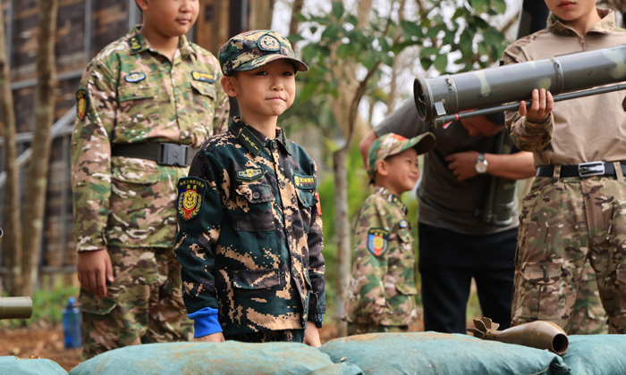 三亞軍事夏令營(yíng)
