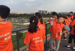 參加陜西少兒夏令營體驗(yàn)關(guān)中面塑