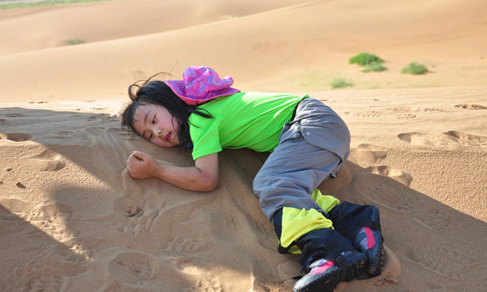 參加小學(xué)生沙漠夏令營讓親子關(guān)系更加和諧