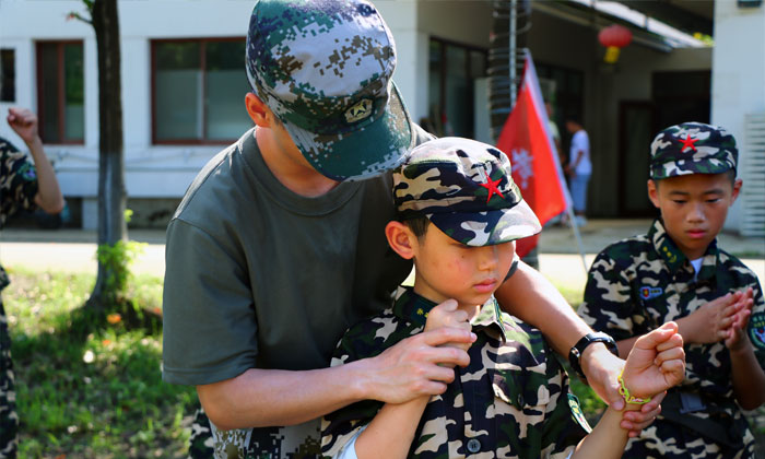 山東暑期軍訓夏令營價格