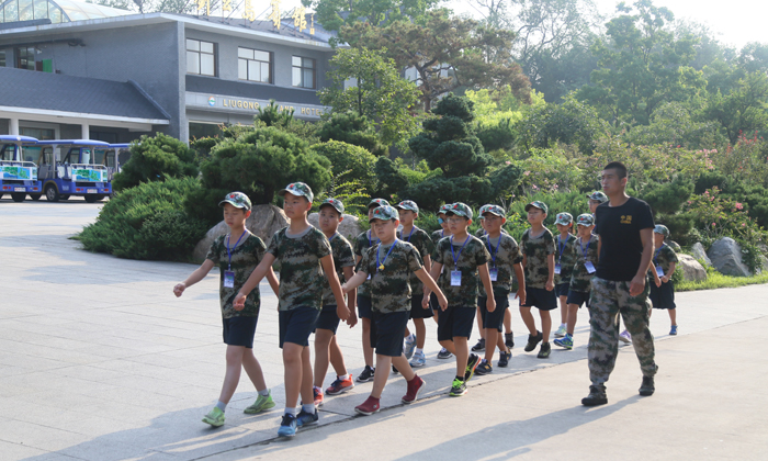 山東少年軍旅夏令營(yíng)